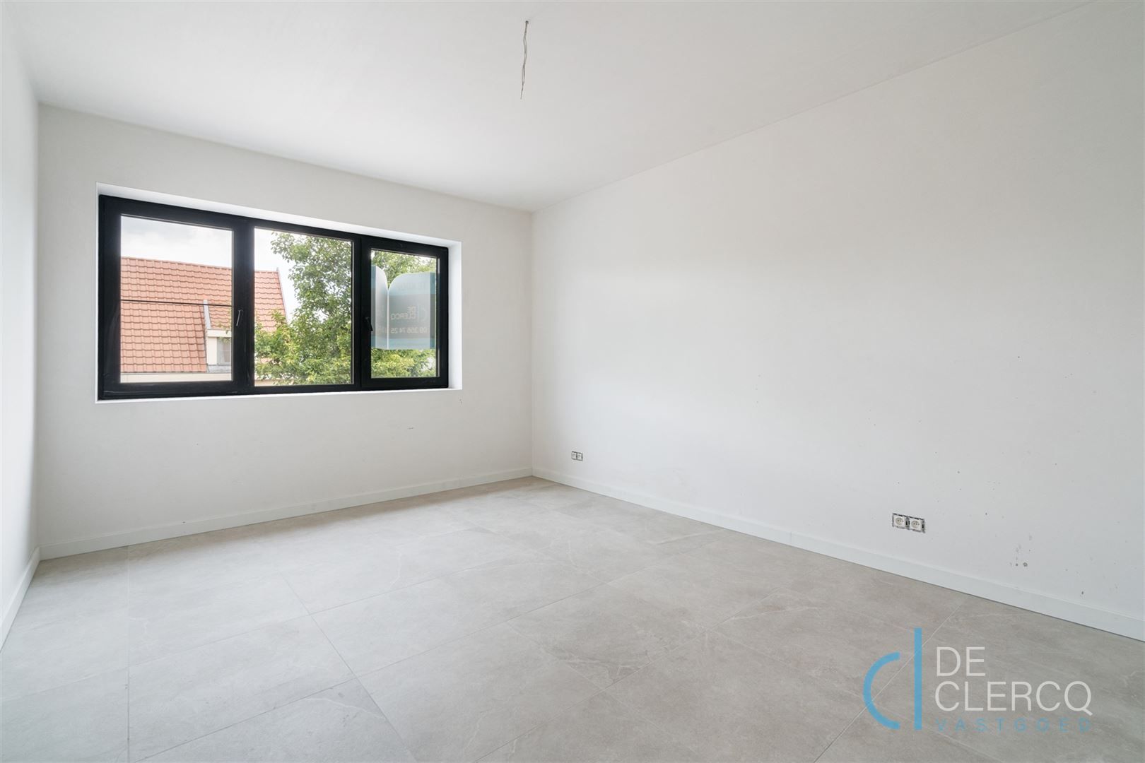 Volledig gerenoveerd appartement te koop in Beervelde!  foto 5