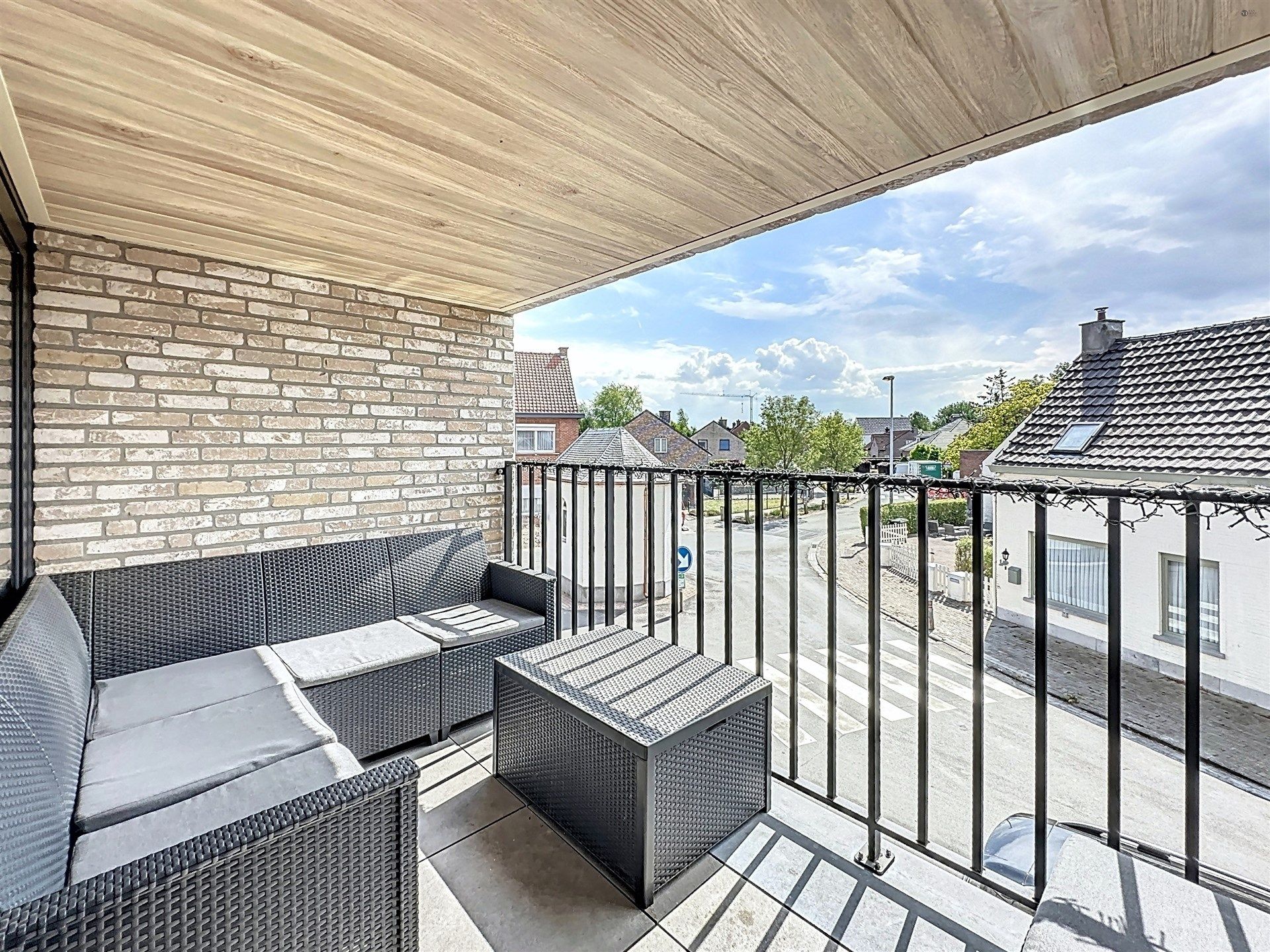 BEN nieuwbouwappartement met 2 slaapkamers, privatieve autostaanplaats en fietsenberging op toplocatie foto 4
