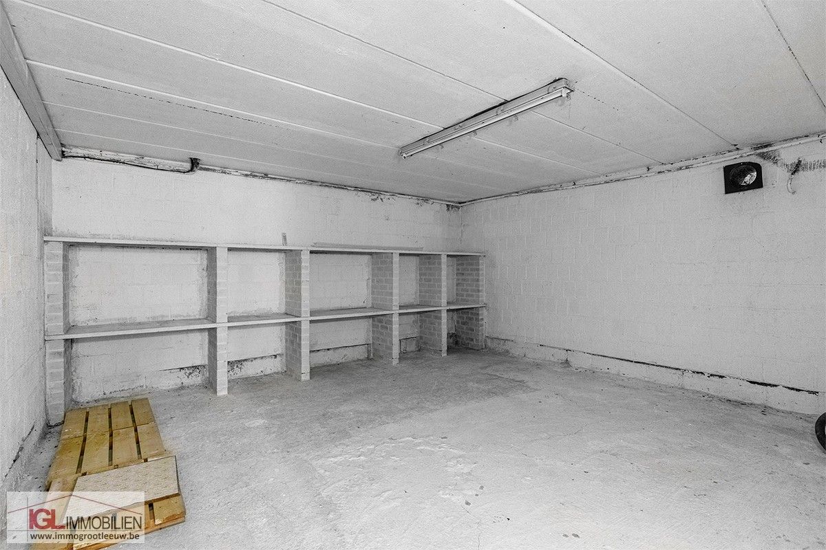 Charmante driegevelwoning met zonnige tuin & garage in het centrum van Lennik foto 18