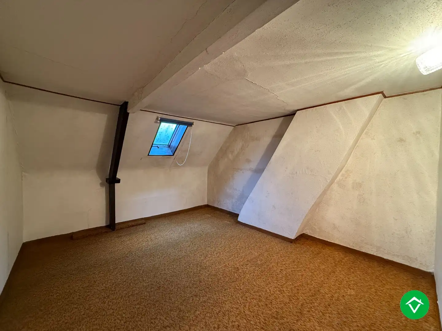 Ruime woning met 5 slaapkamers, garage en diepe tuin te Houthulst foto 24