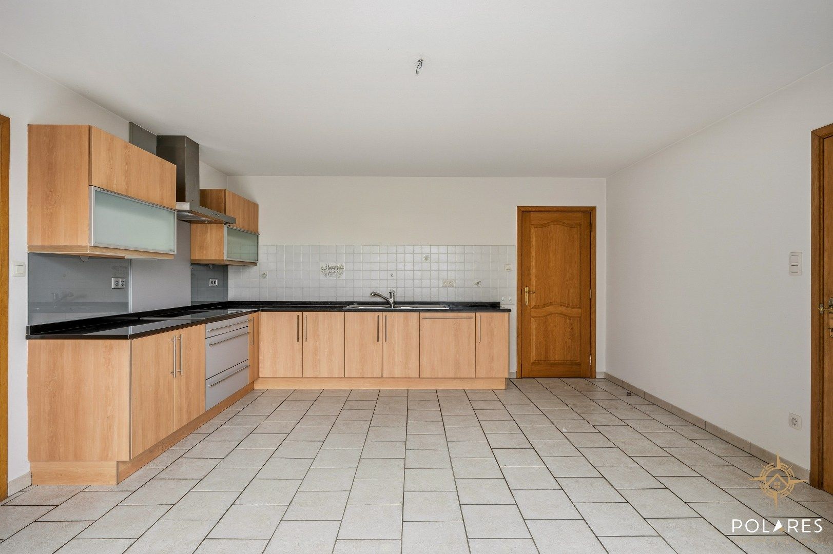 Ruime gezinswoning in een groene omgeving foto 9