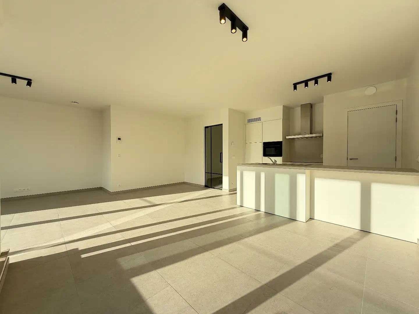 2-slpk appartement met ondergrondse garage te Sint-Michiels foto 4