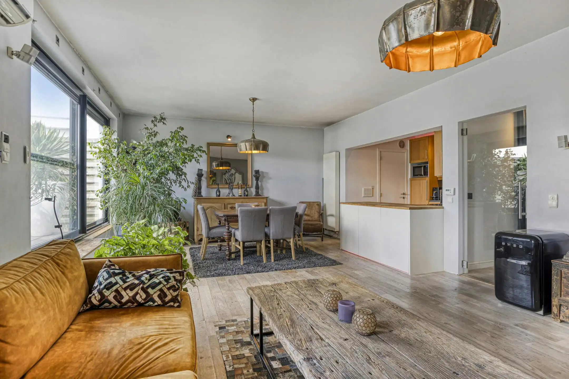 Uniek pand met woonst en wellnessfaciliteiten in Brugge foto 2