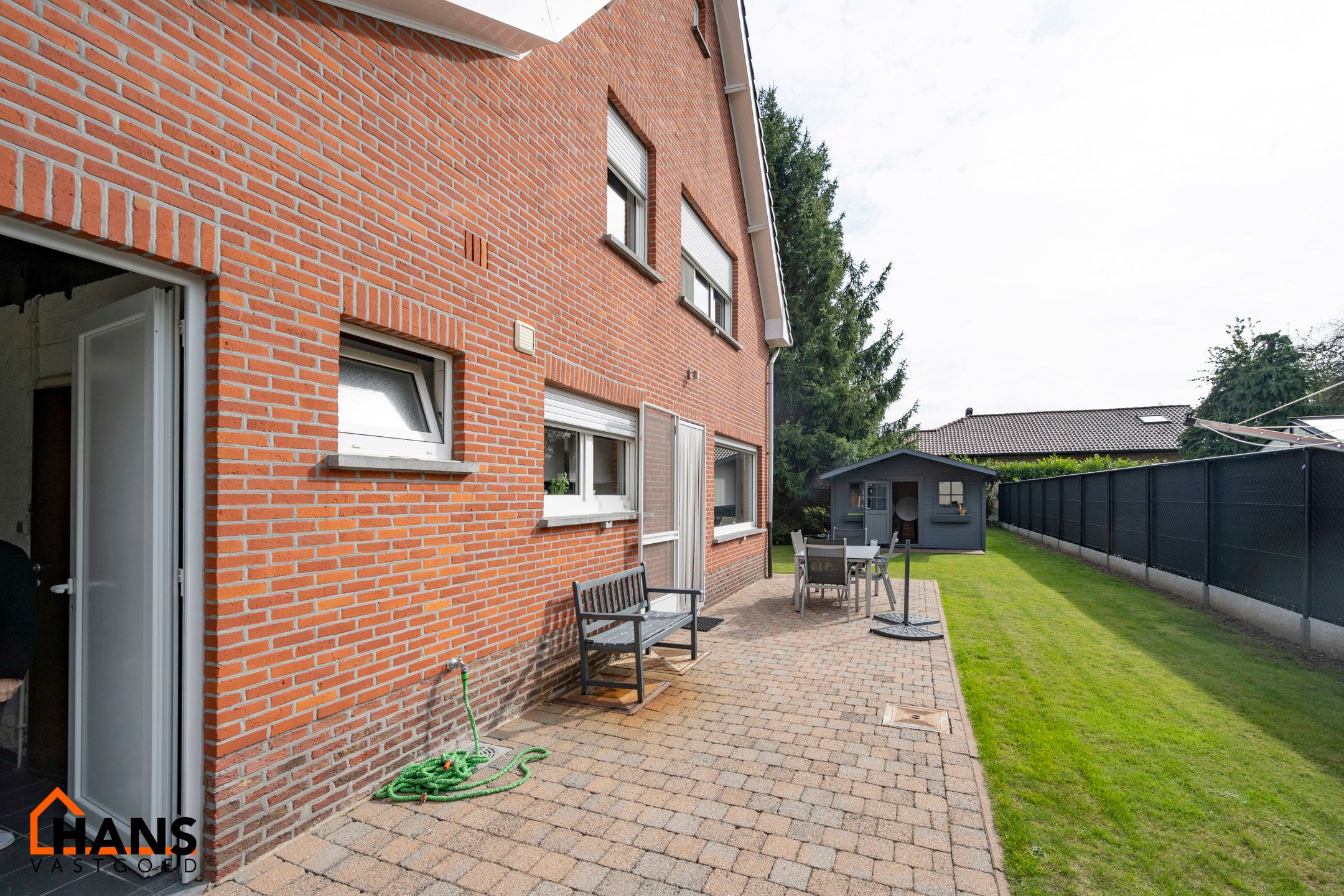 Vrijstaande ééngezinswoning met ruime tuin en garage. foto 14