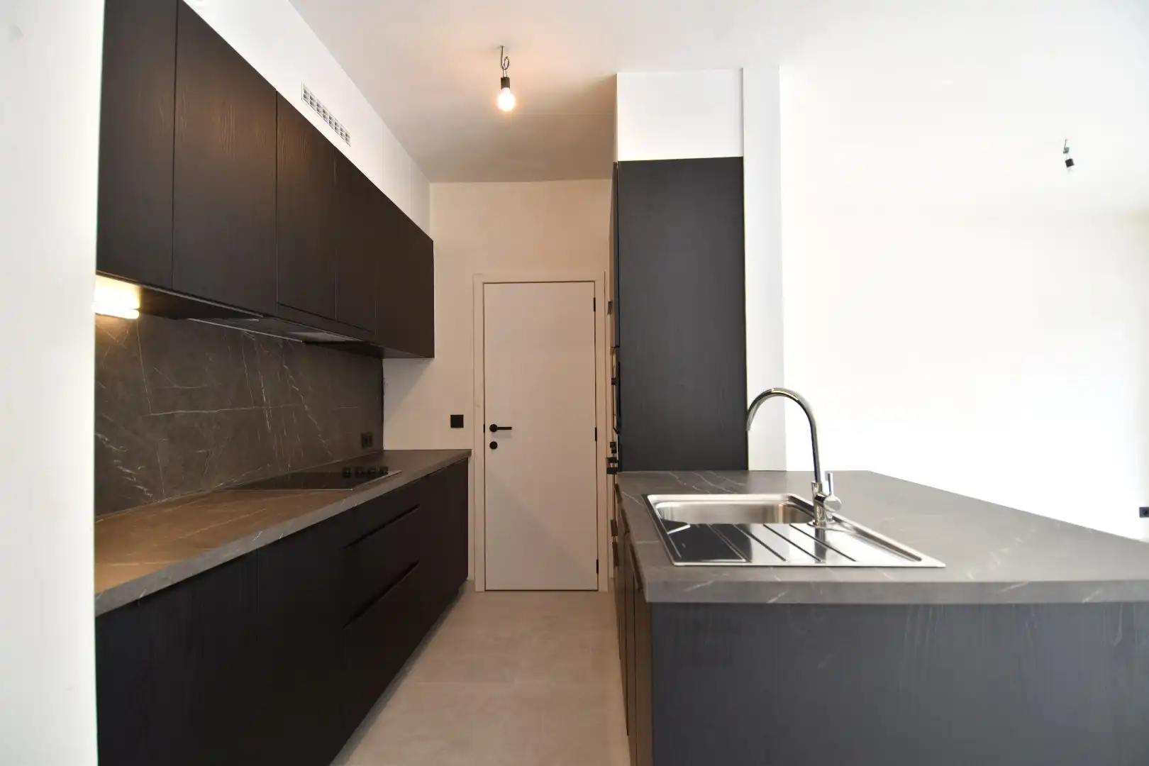 Gelijkvloers appartement te koop met 2 slaapkamers en tuin in Helkijn foto 6
