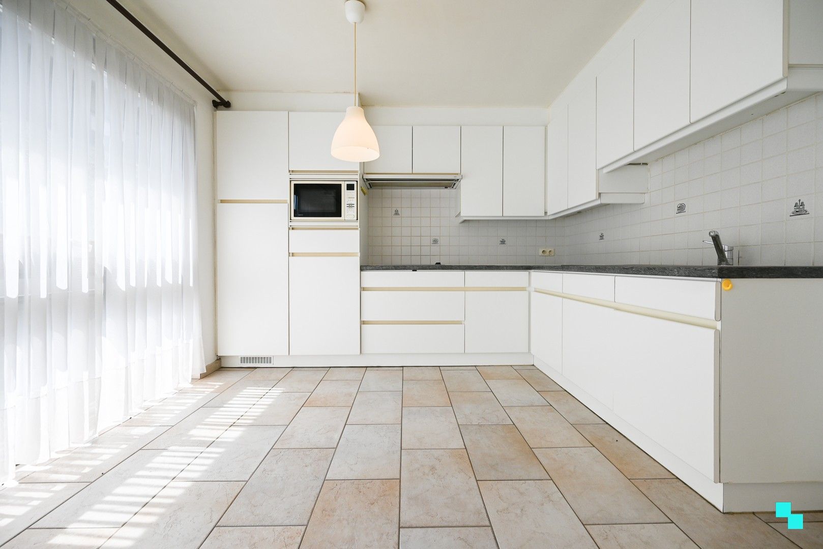 Energiezuinig op te frissen appartement te Melkmarkt, Izegem foto 6