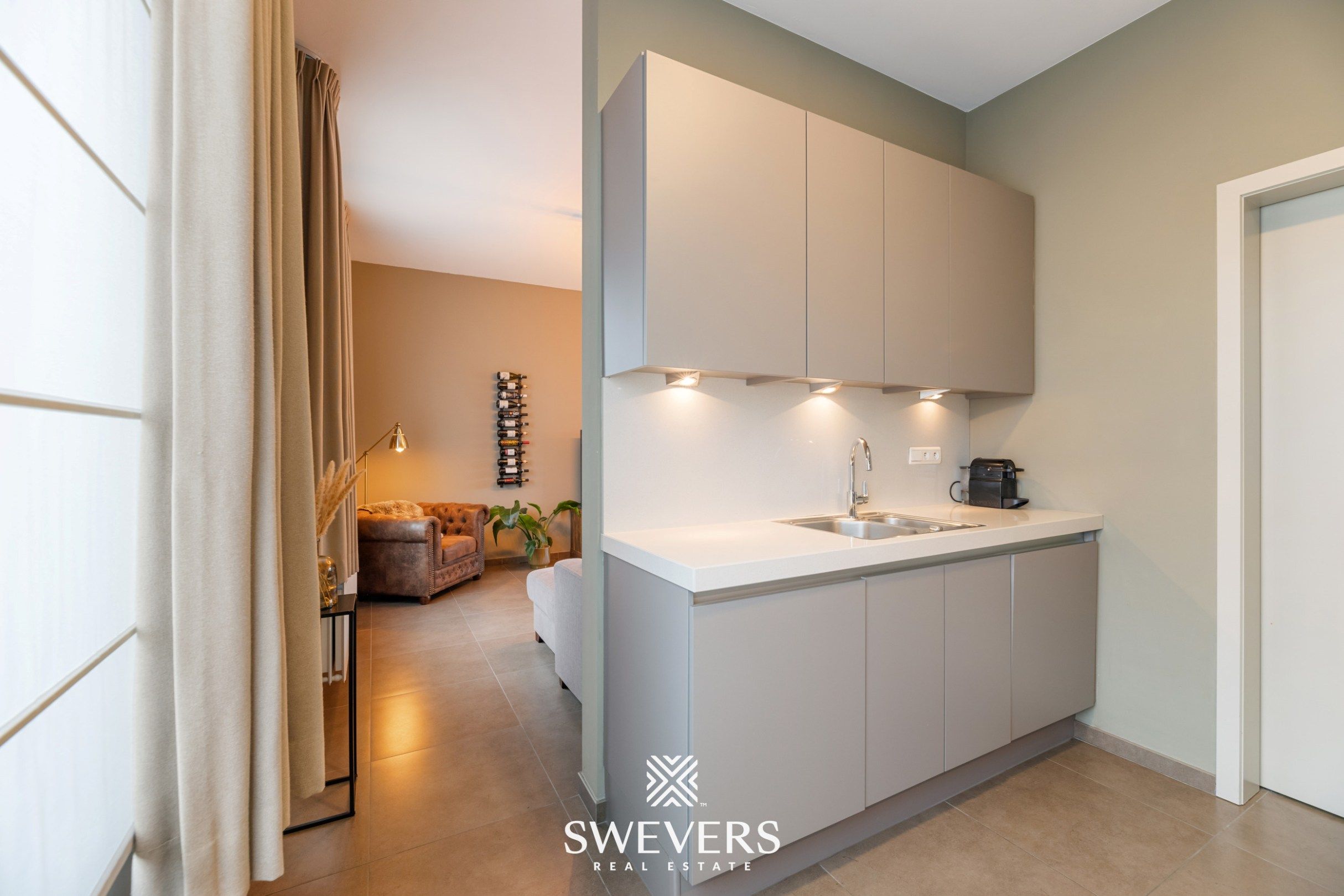 Instapklaar duplexappartement met 3 slaapkamers en ruim terras foto 12