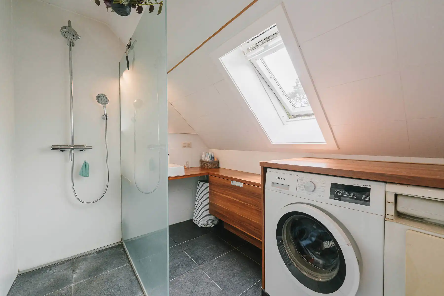 Woning op toplocatie middenin het groen foto 16