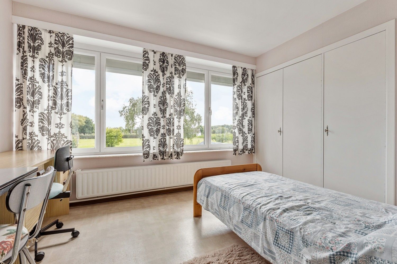 Perfect onderhouden woning met 4 Slpkrs op 1469m2 met zicht op de velden foto 18