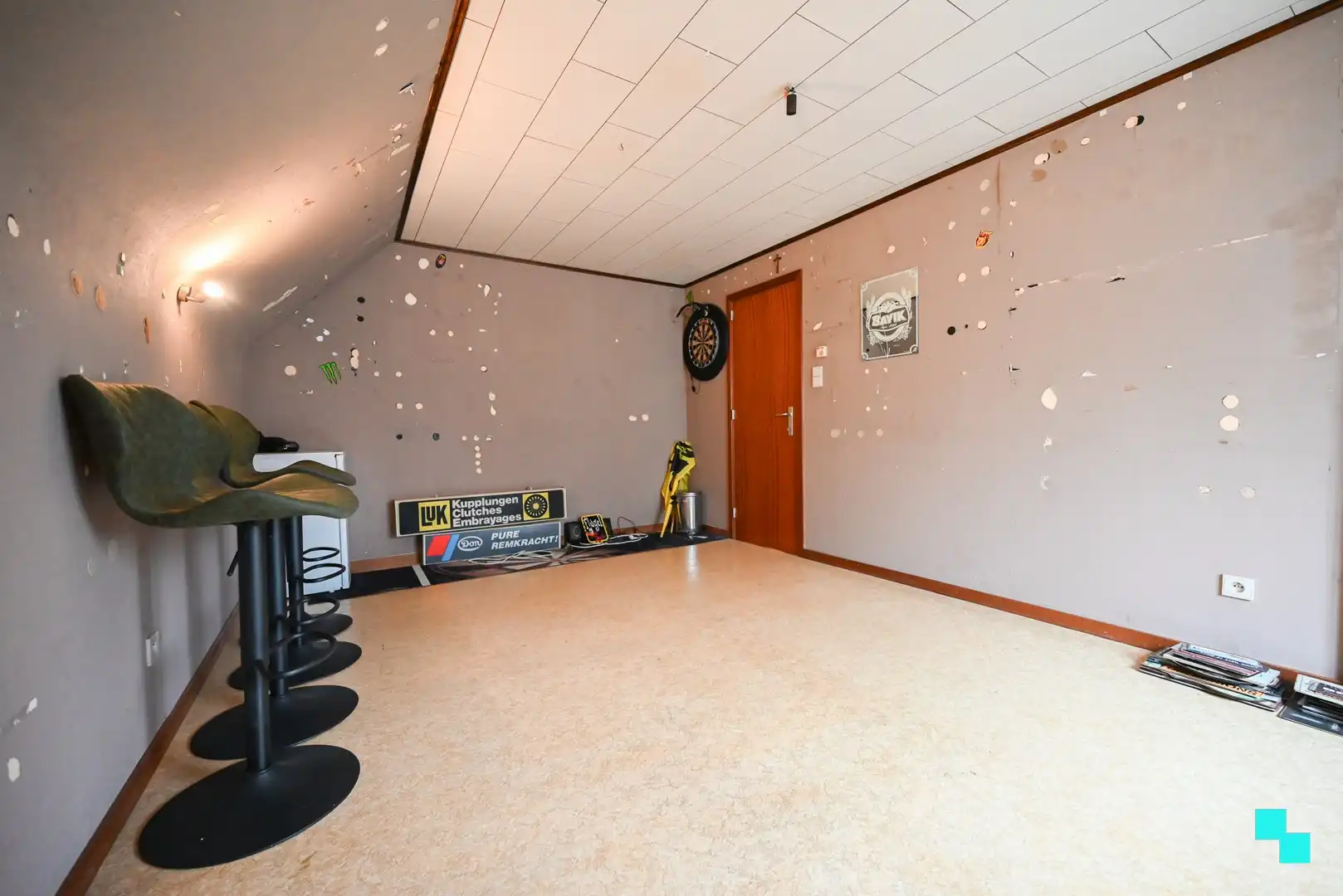 Ruime gezinswoning in doodlopende straat te Izegem foto 28