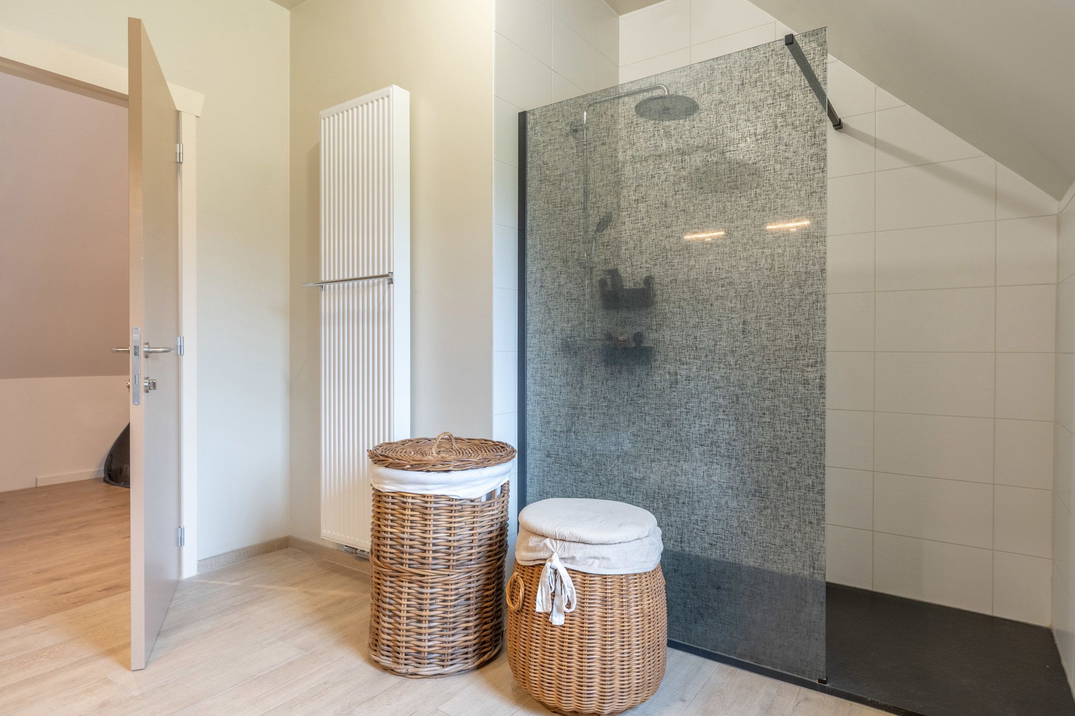 Ruime villa met 5/6 slpks op een perceel van 1.765 m²  foto 24