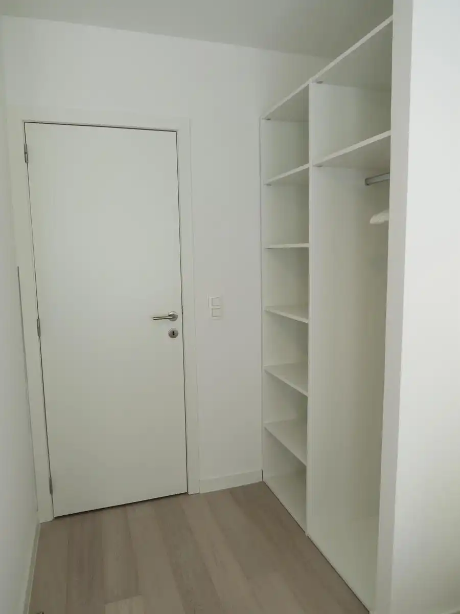 Mooi gemeubeld App. 2Kamers + groot terras! (Europese wijk)  foto 16