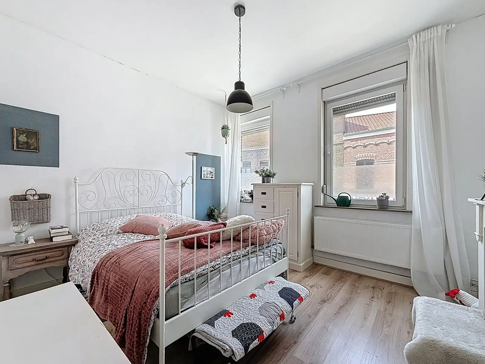 Charmante woning met 2 (3de mogelijk) slpks + koer foto 10