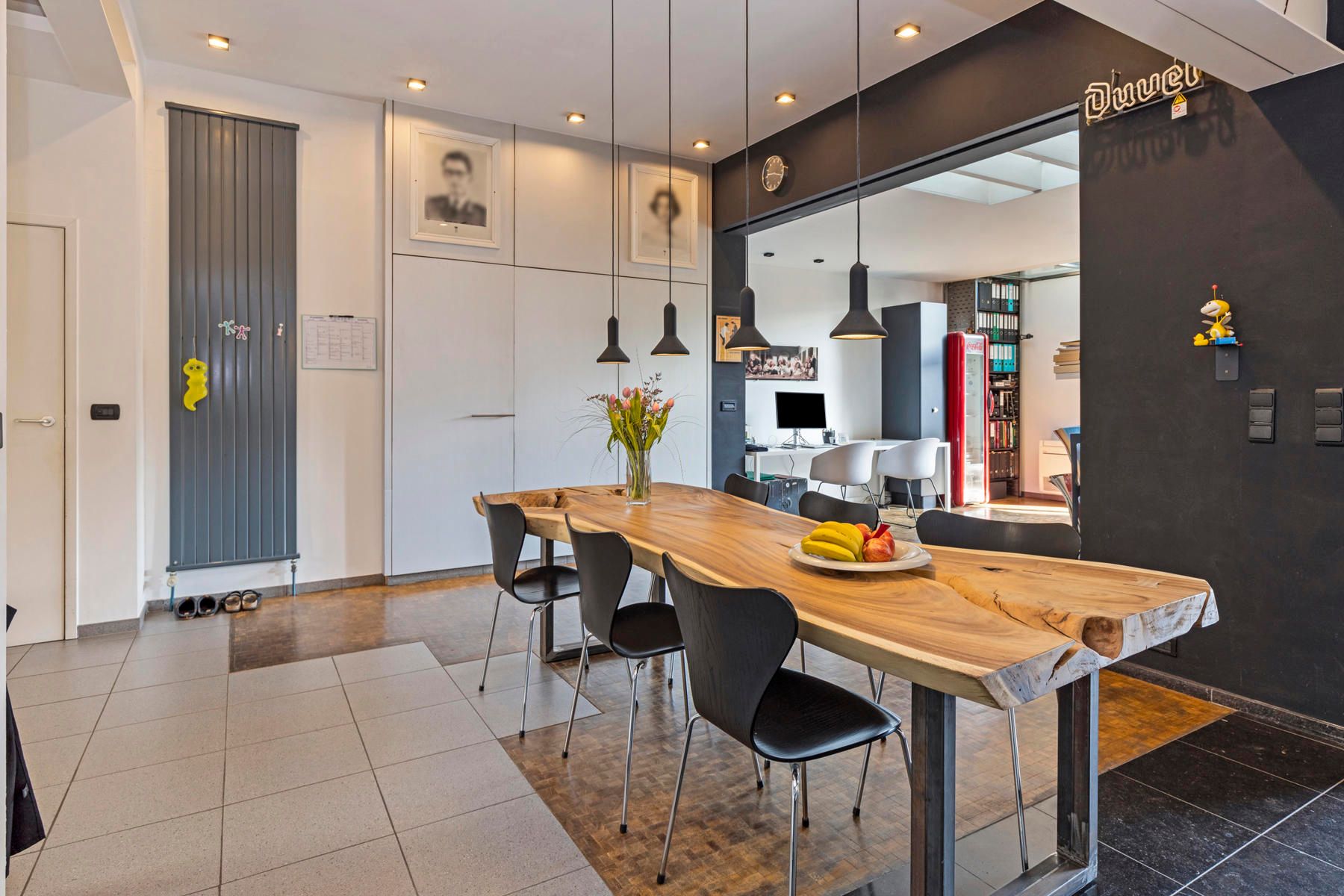 Prachtige woning met grote tuin foto 6