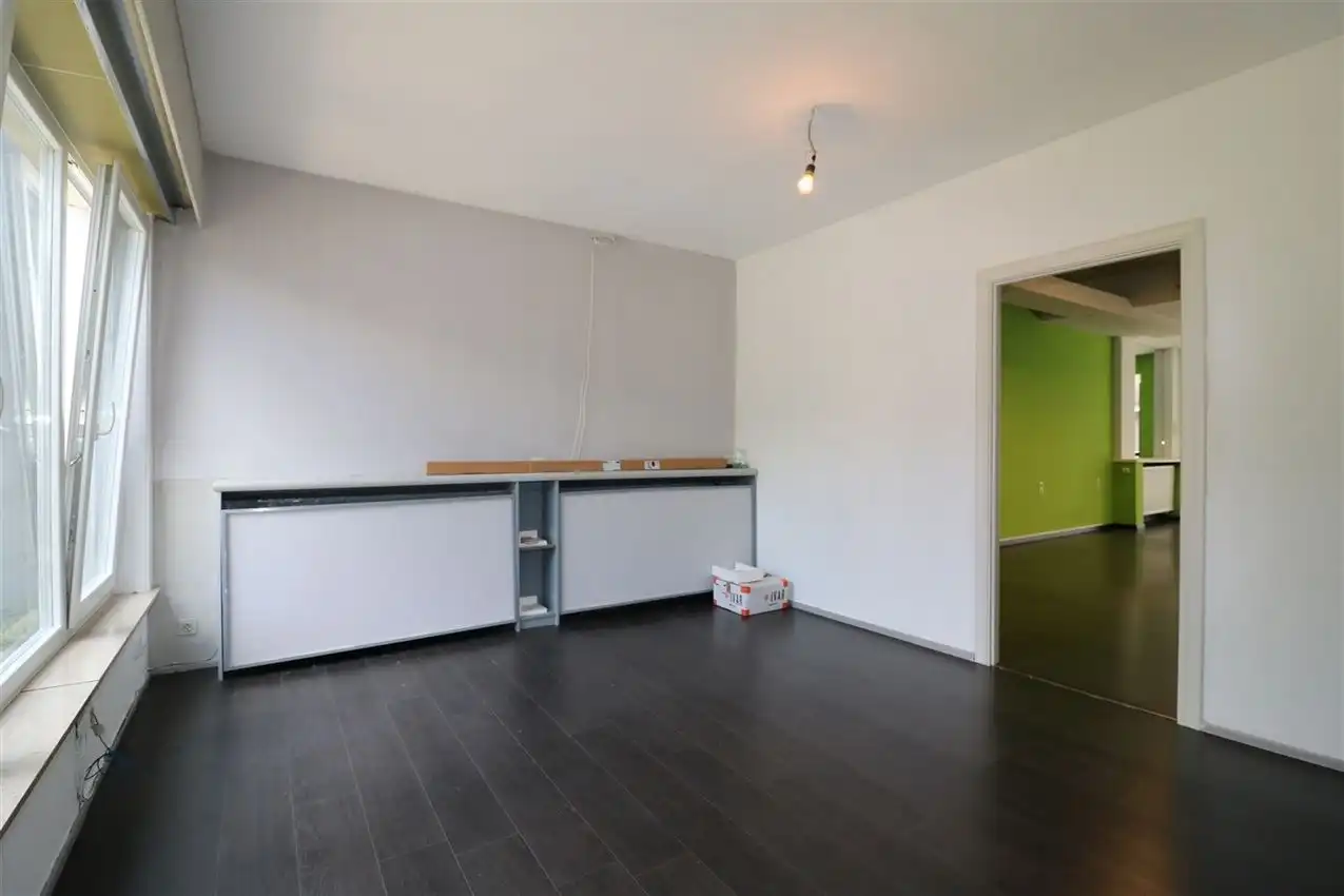 Gelijkvloers app. met tuin te midden van centrum foto 13