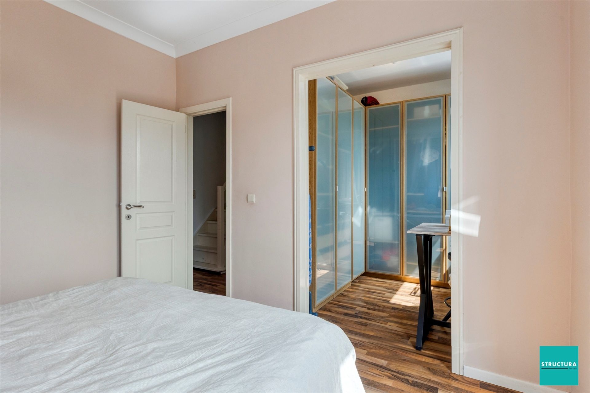 Instapklare, volledig gerenoveerde woning met 3 kamers foto 12