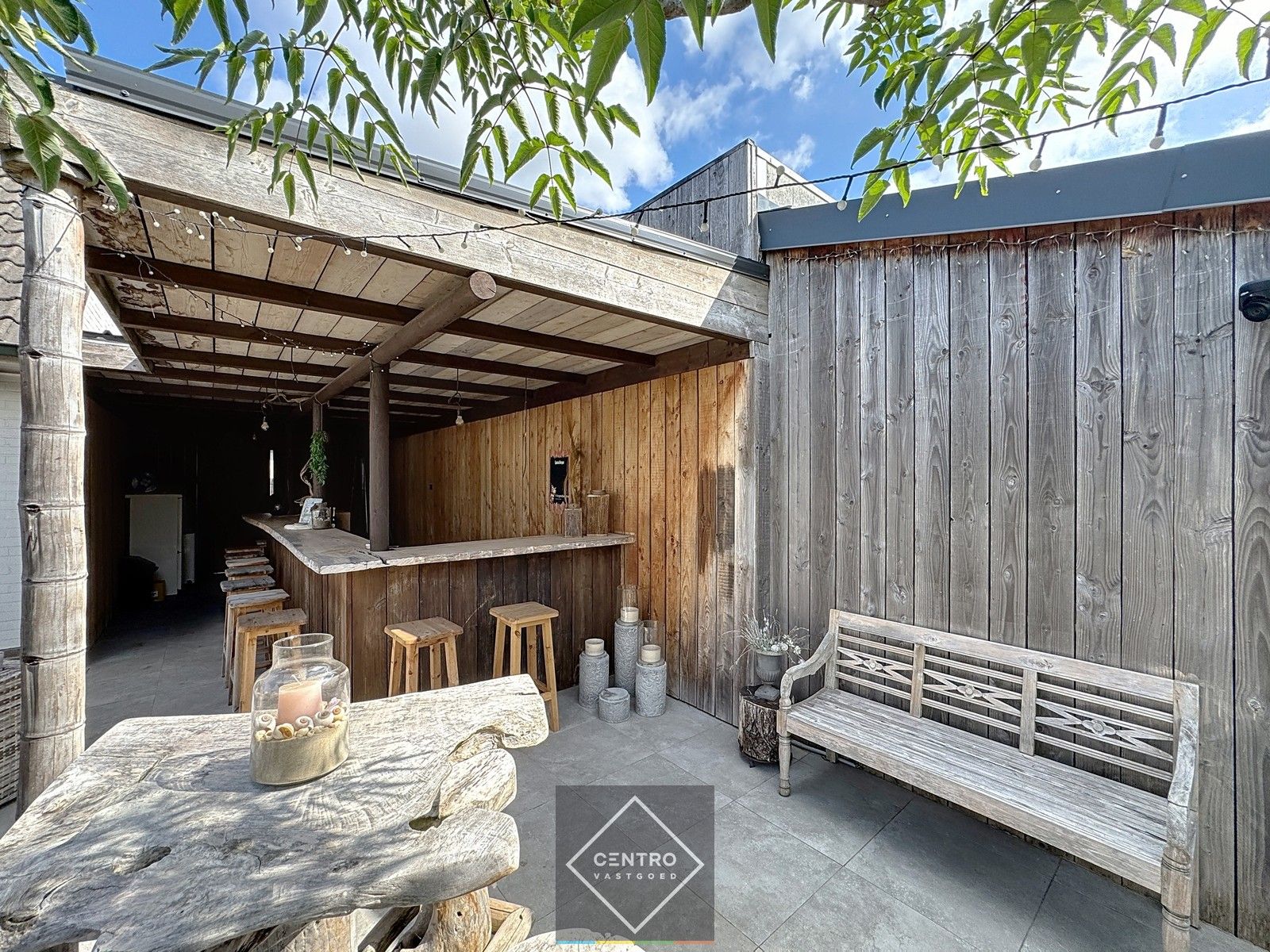 BEDRIJFSPAND te koop op AAA-locatie! Verwarmd MAGAZIJN/TOONZAAL met burelen en instapklare WONING te Brugge (Sint-Michiels). foto 17