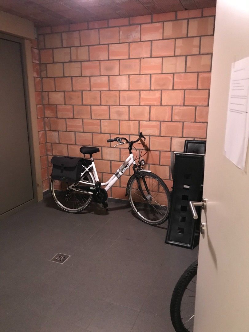 Mooi appartement in centrum Eeklo met 1 slpk en terras foto 7