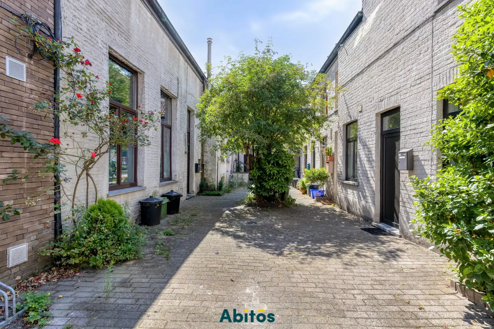 Karaktervolle hoekstudio in de gegeerde Ekkergemwijk foto 12