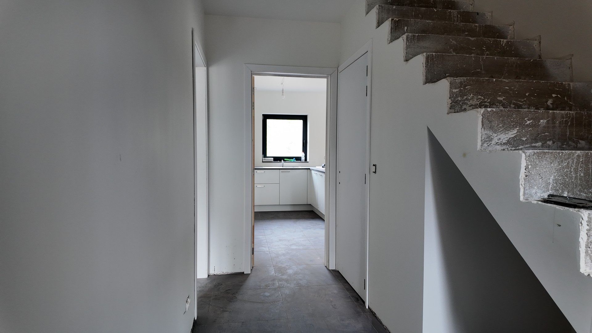 HOB NIEUWBOUWWONING TE ZUTENDAAL MET 4 SLPKS - TE HUUR foto 4