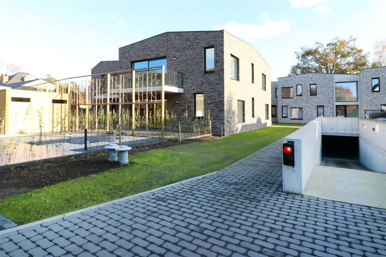 Gelijkvloers appartement, 2 slpk., autostaanplaats foto 43