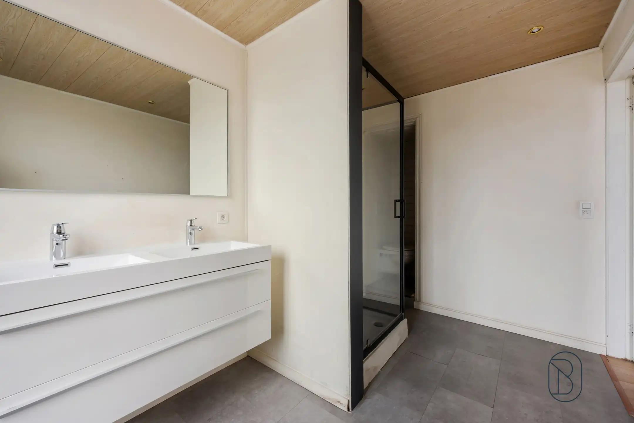 Topgelegen karaktervolle woning met 3 SLK en leuke stadstuin foto 12