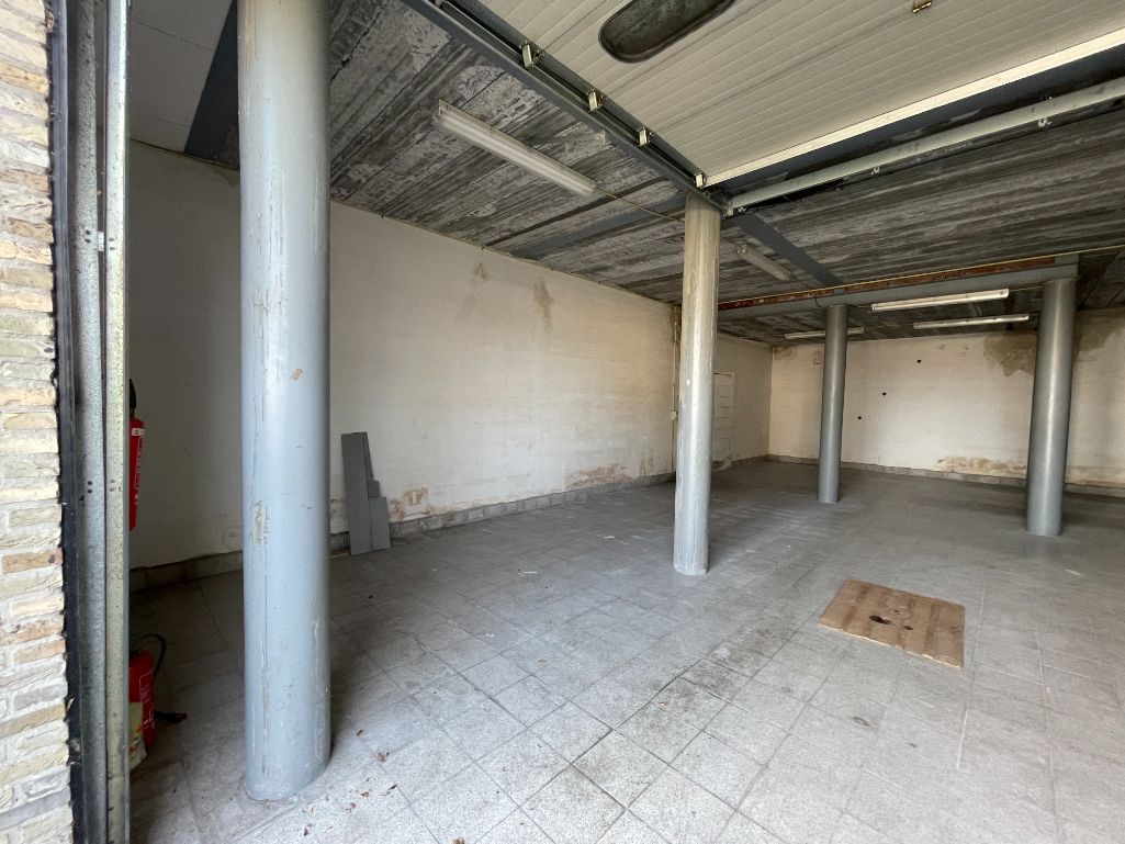 Magazijn te koop Roeselare foto 5