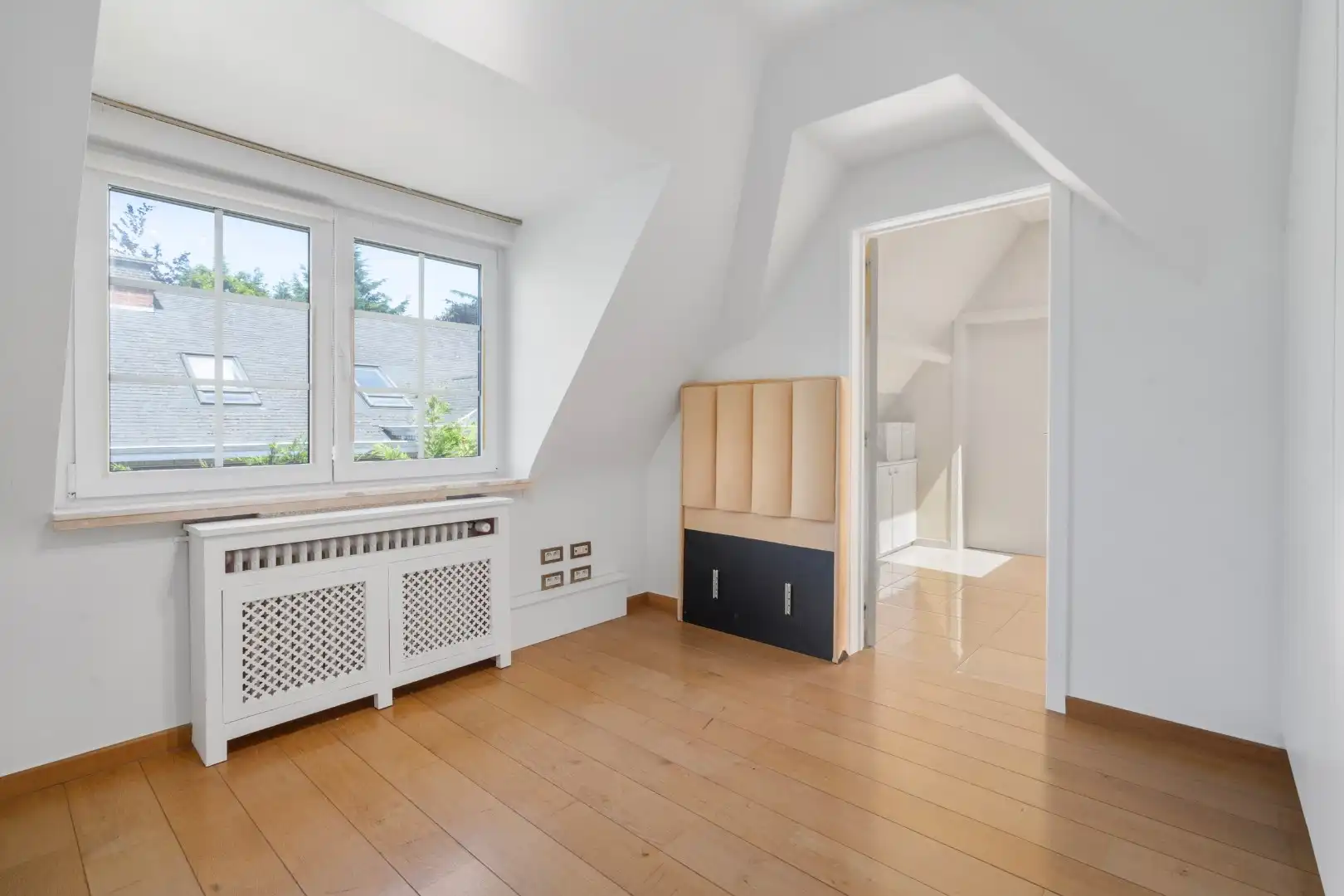 Stijlvolle villa met 5 slaapkamers op mooi perceel van 1325m² foto 19