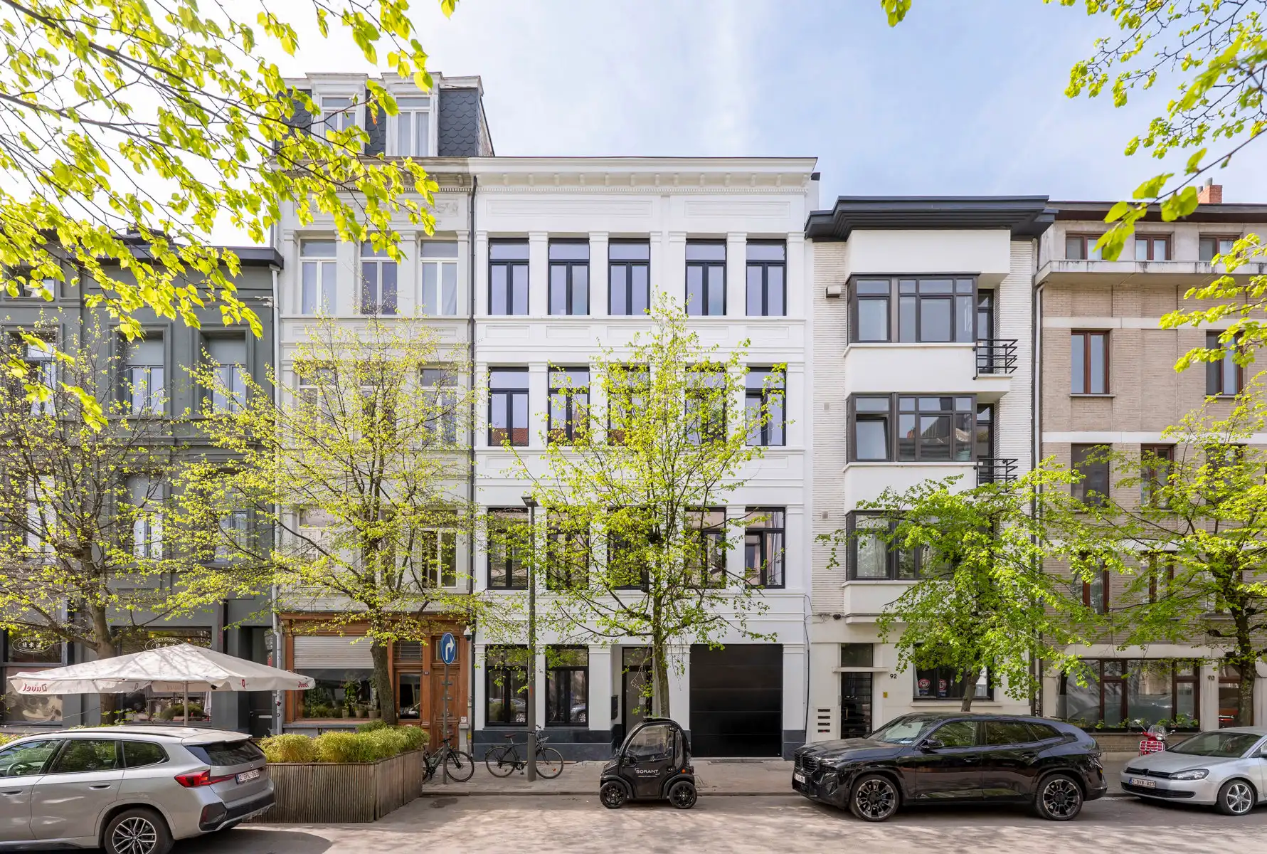 Gerenoveerd appartement met privé terras nabij Marnixplaats foto 12