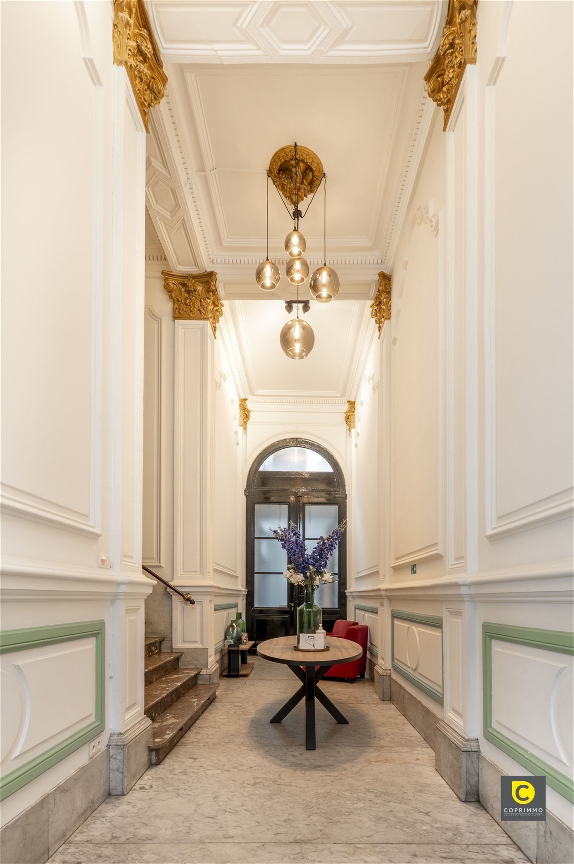 Unieke meesterwoning met garage foto 40