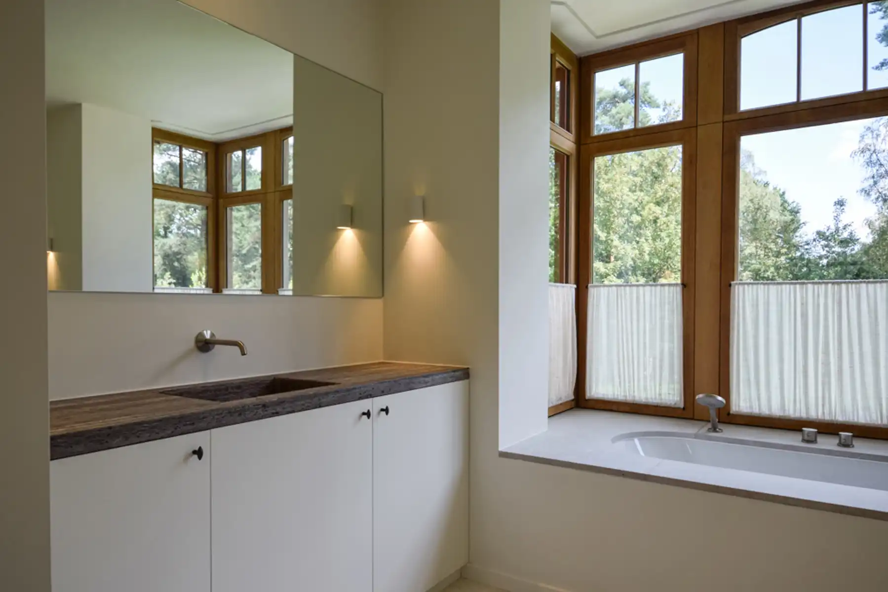 HYPERDELUXE ENGLISH COURTHOUSE VILLA OP ABSOLUTE TOPLOCATIE foto 44