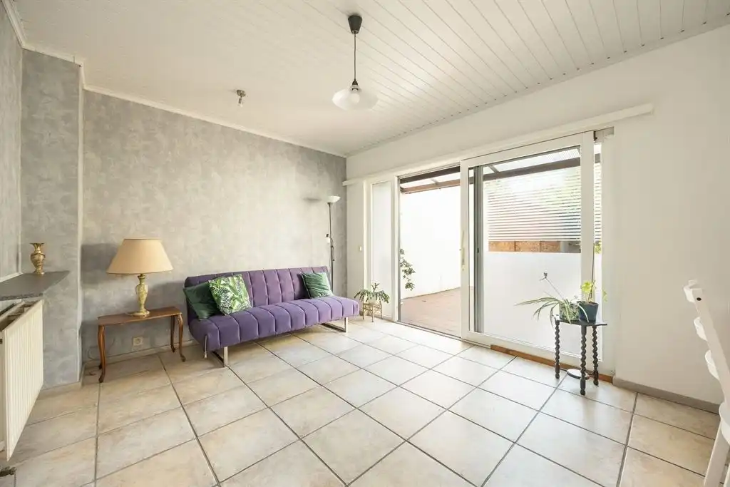 Instapklaar huis met ruime tuin  foto 13