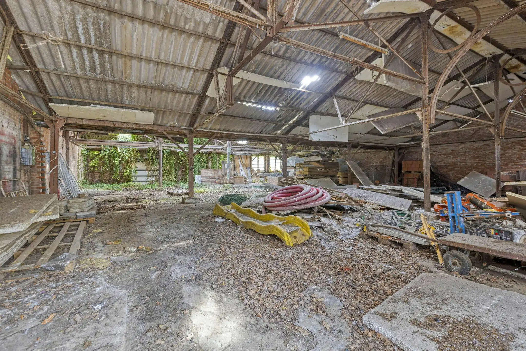 Opbrengsteigendom met 2 appartementen en hangaar te Lummen foto 50