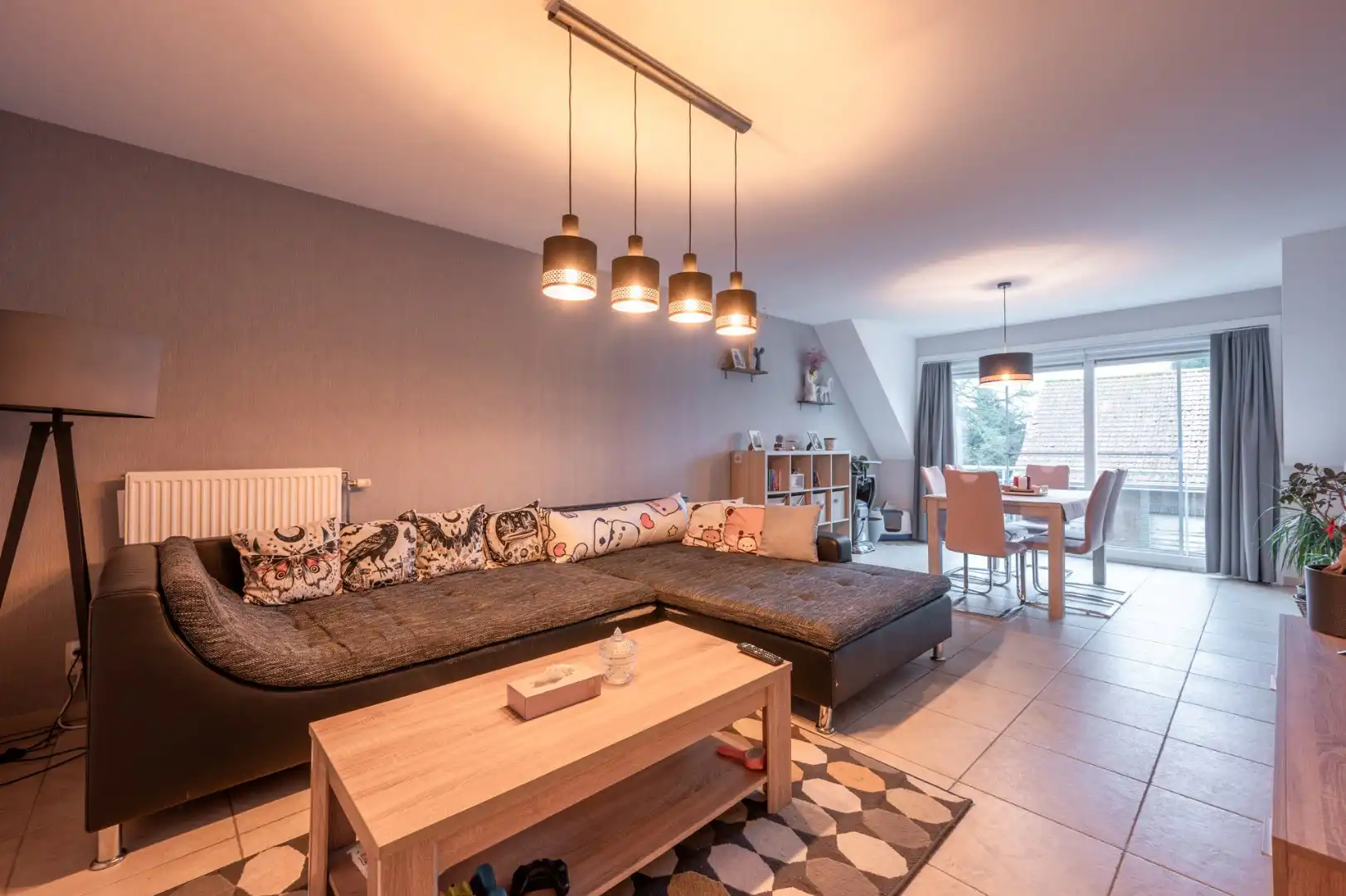 Instapklaar appartement op centrale ligging! foto 2