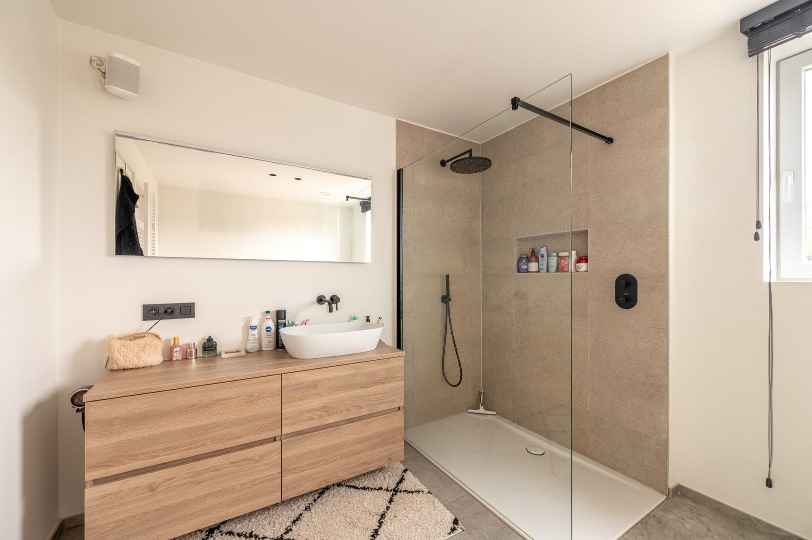 Luxueus afgewerkte alleenstaande woning op 481 m² foto 27