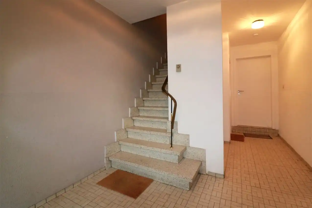 Appartement met 2 slpk, terras, tuin en autostaanplaats foto 31