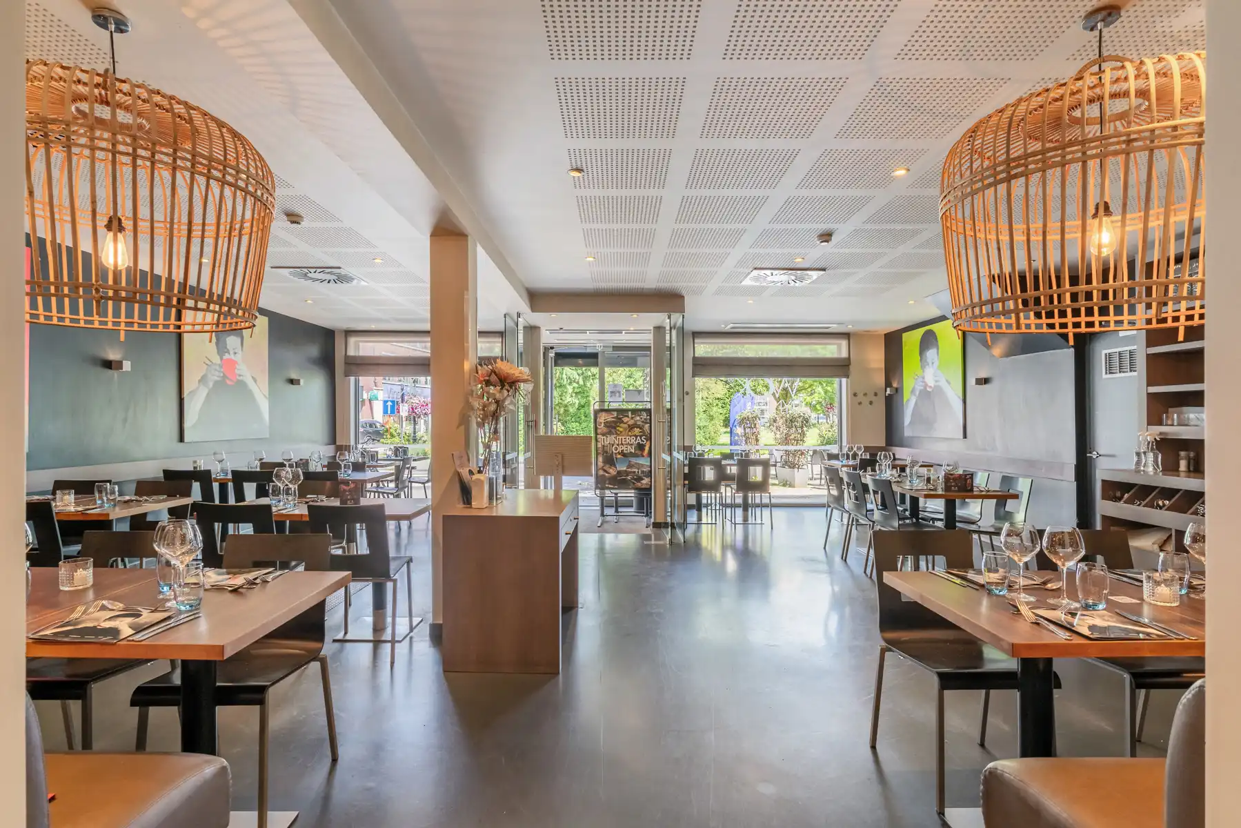 Prachtig commercieel pand met stadstuin in het hart van Aartselaar foto 5