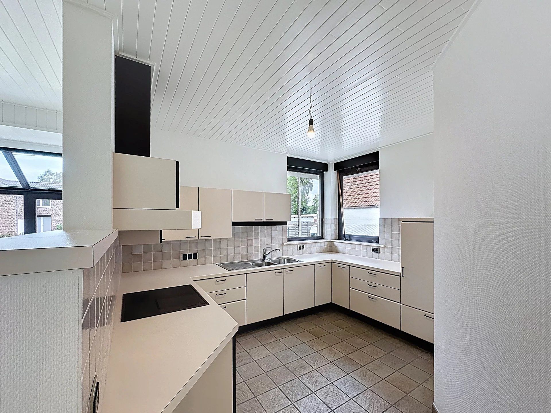 Gerenoveerde woning op groot perceel met 1 slaapkamer en uitbreidingsmogelijkheden. foto 6