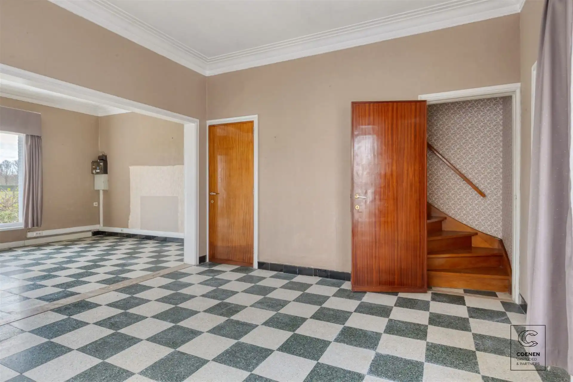 Te renoveren woning met 2 slpk op absolute toplocatie foto 9