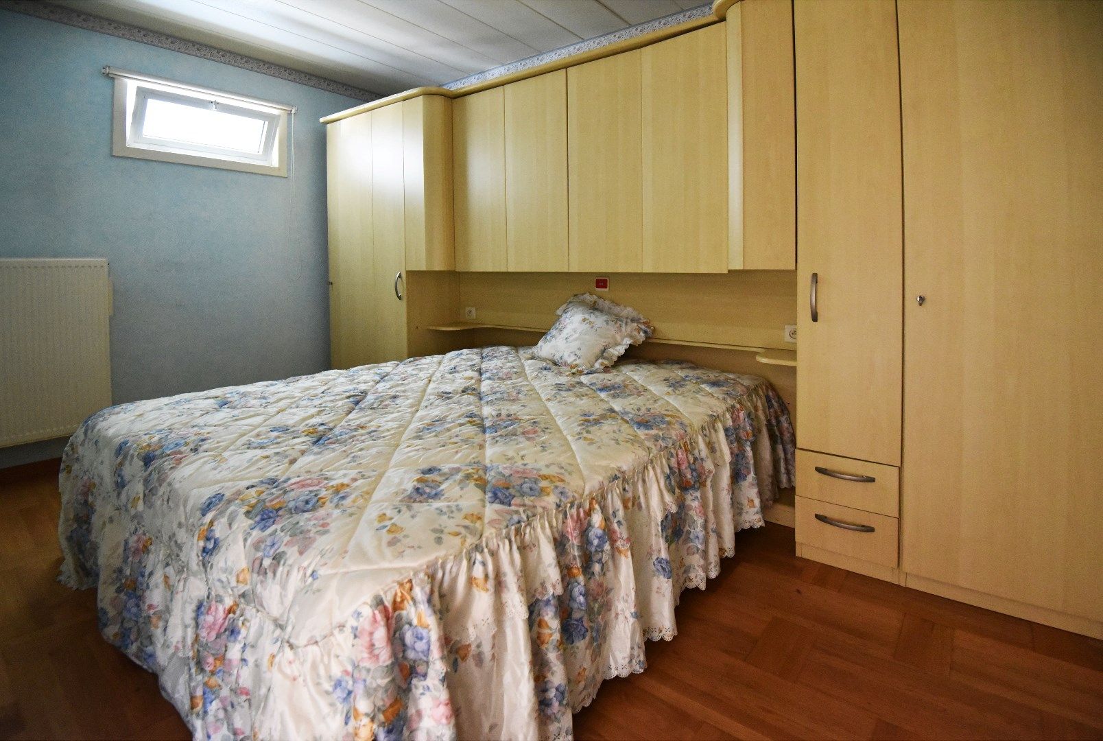 Ruime serviceflat (80m²) met 2 slpks,  2 terrassen en ruime garage (21m²) te Maldegem foto 7