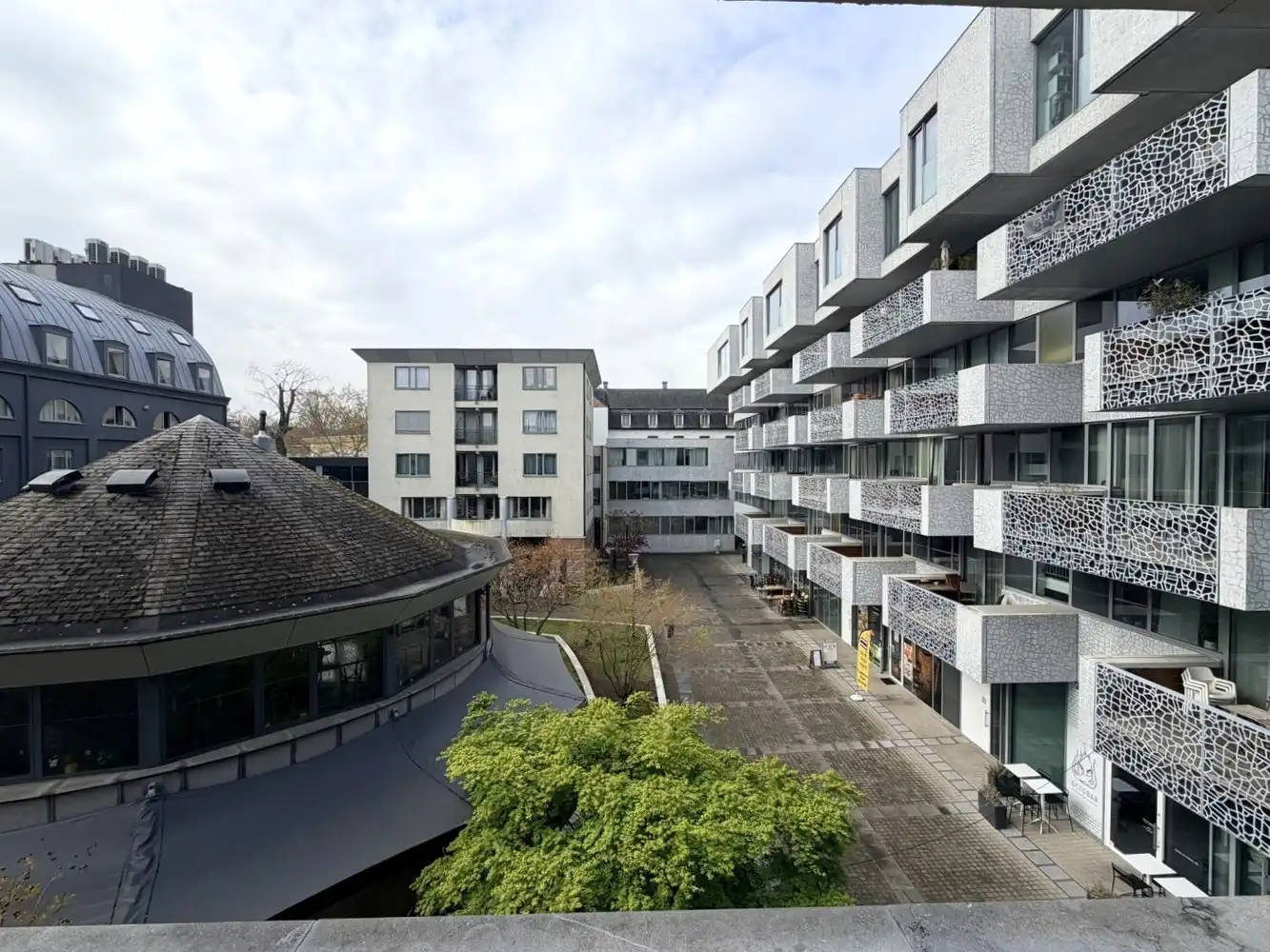 Ruim en lichtrijk appartement  (ca. 100m2) met autostaanplaats centrum Leuven foto 12