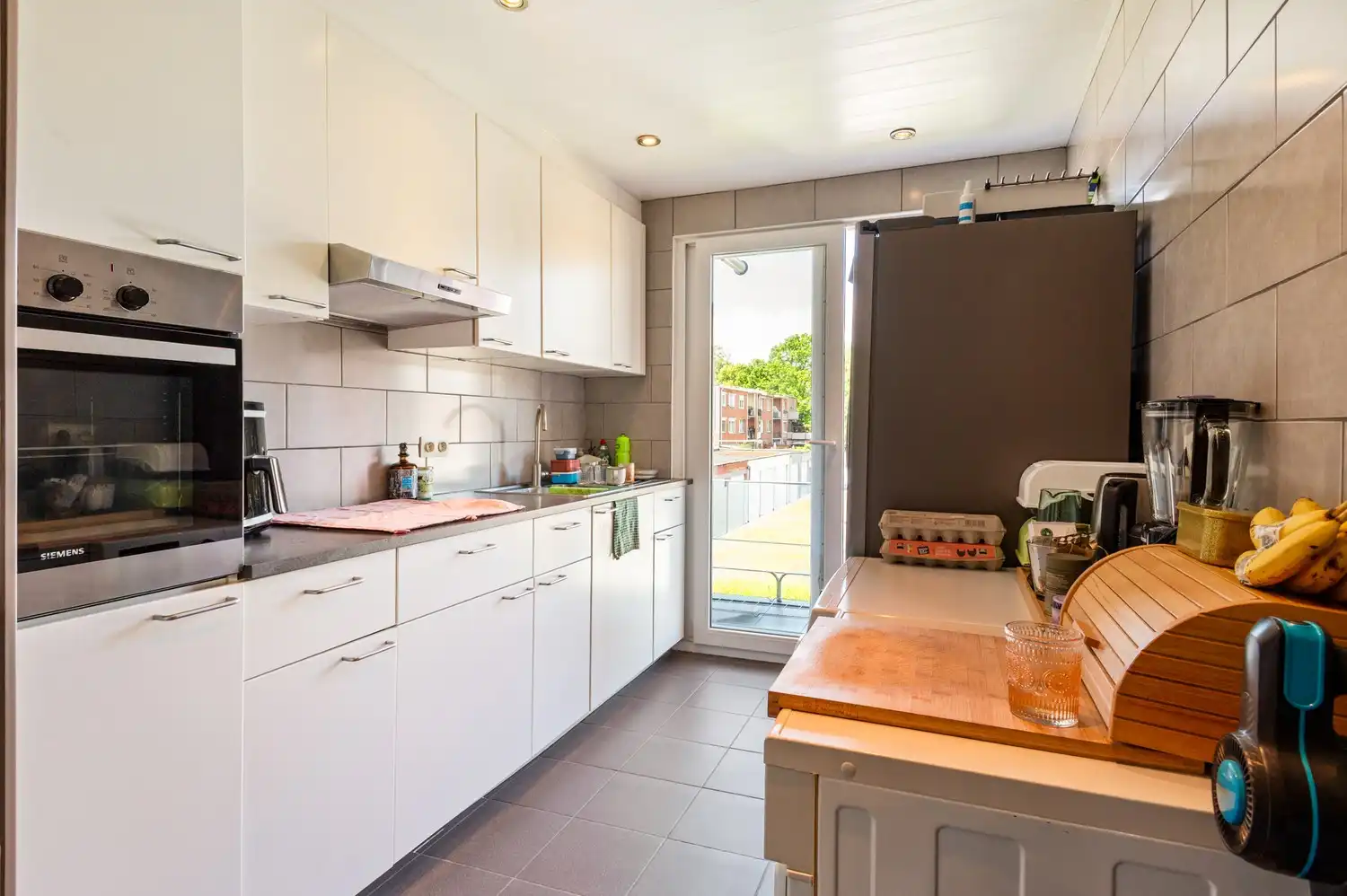 Instapklaar appartement met twee slaapkamers en terras te Deurne! foto 5