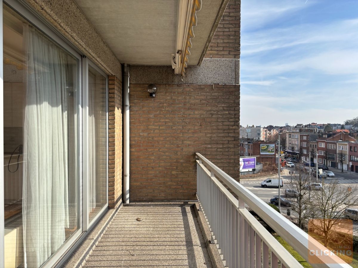 Leuk 2 slaapkamer appartement met zonnig terras foto 13
