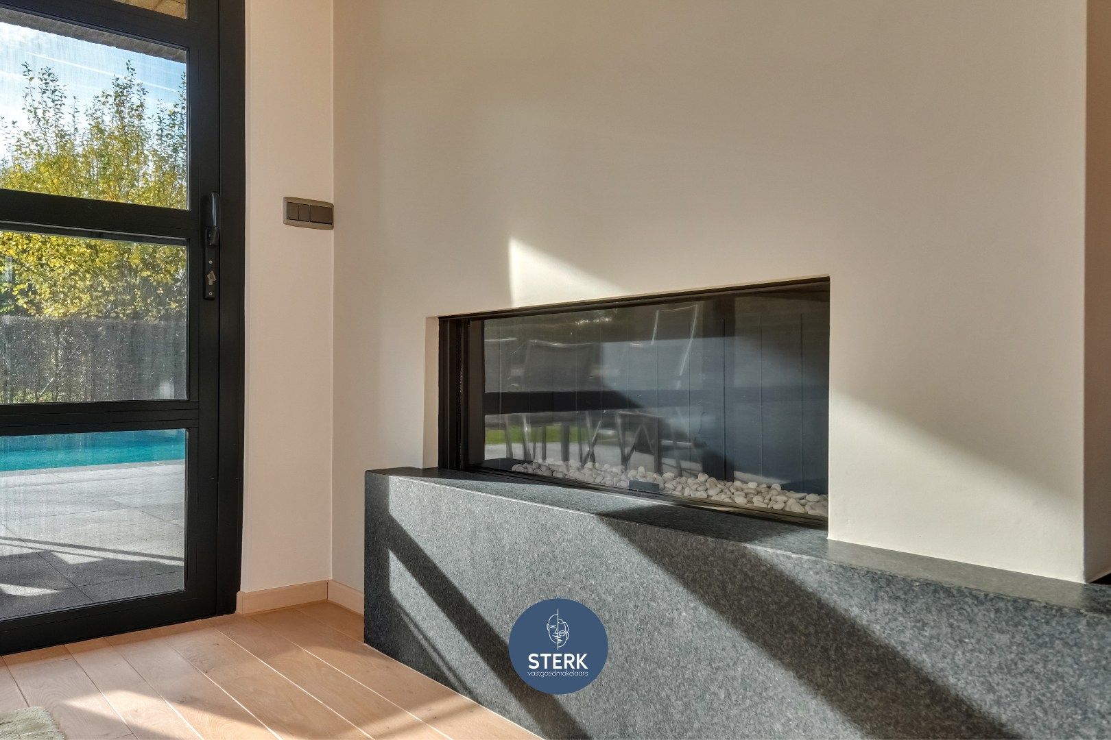 INSTAPKLARE GEZINSWONING MET EEN BEWOONBARE OPP. VAN 390 M² TE ZUSSEN !  foto 7