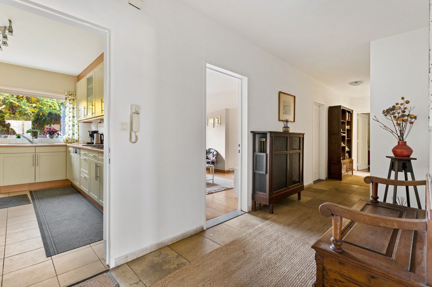 Gelijkvloers appartement met 3 SLPK, mooie tuin en garage te Deurne! foto 10