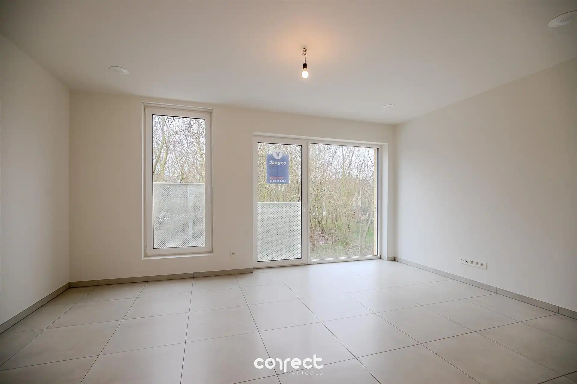 Rrecente beletagewoning met 3 slpkrs, garage en tuin. foto 3