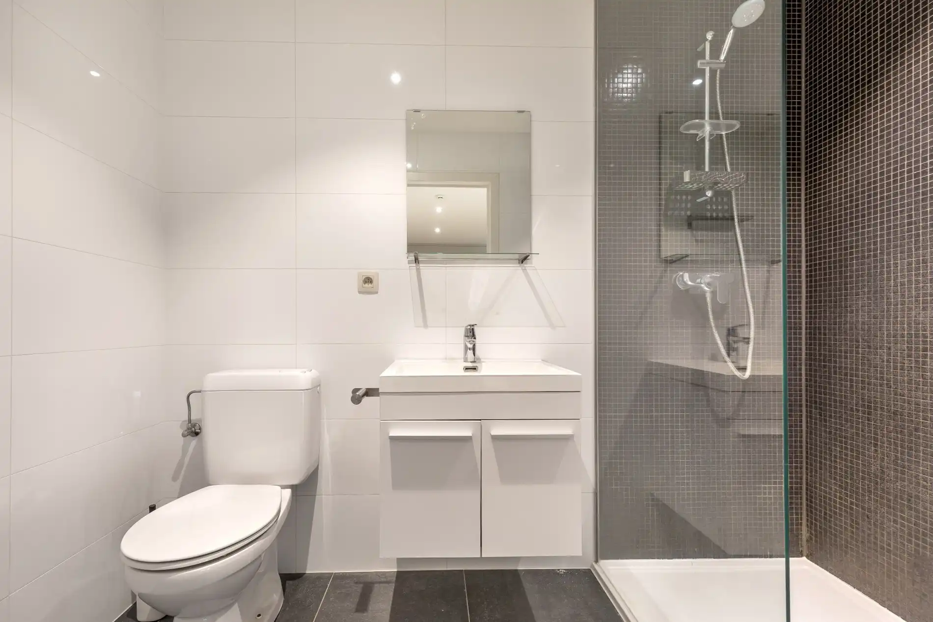 Prachtig afgewerkte duplex-studio te centrum Leuven foto 7
