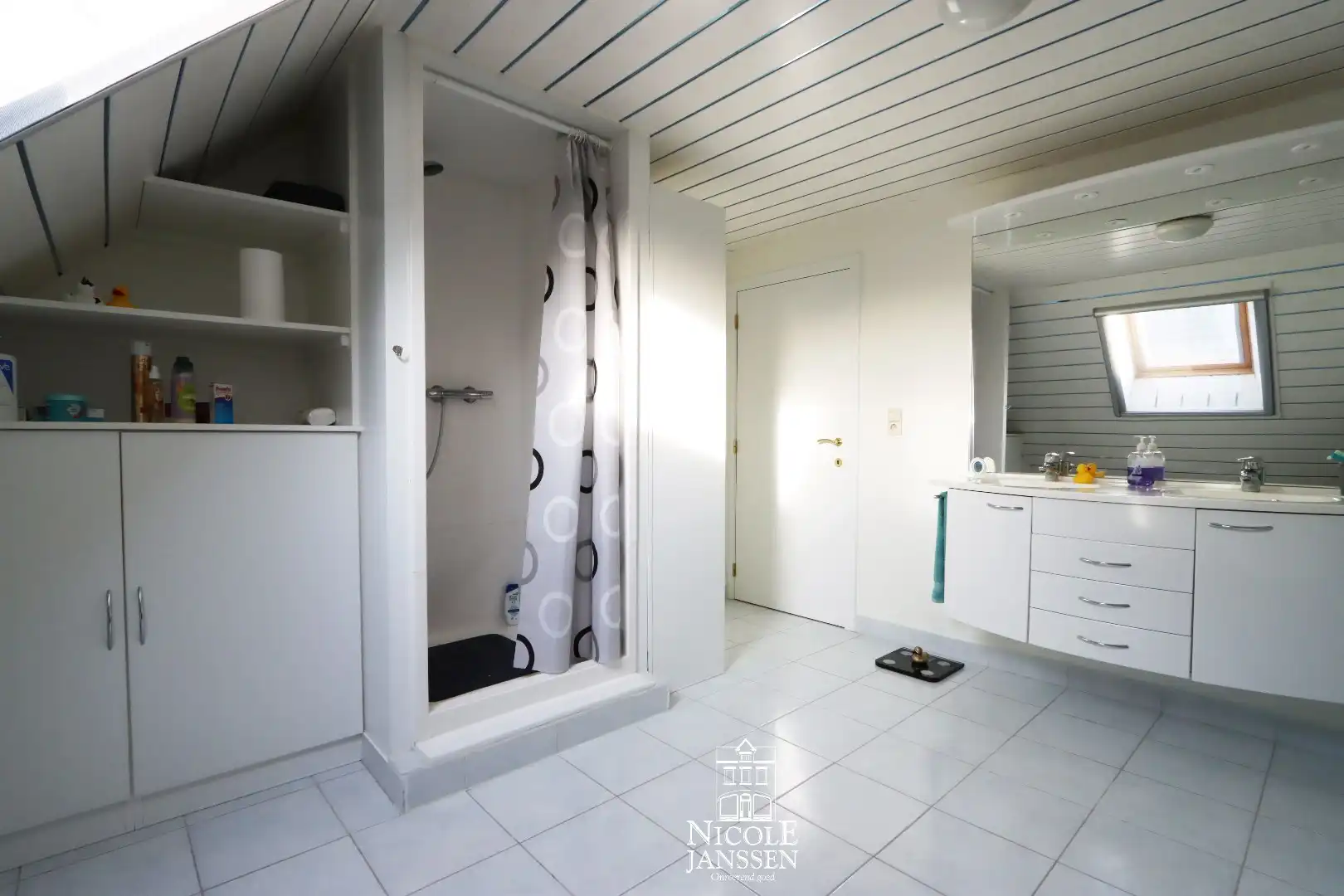 Ruime gezinswoning  foto 22