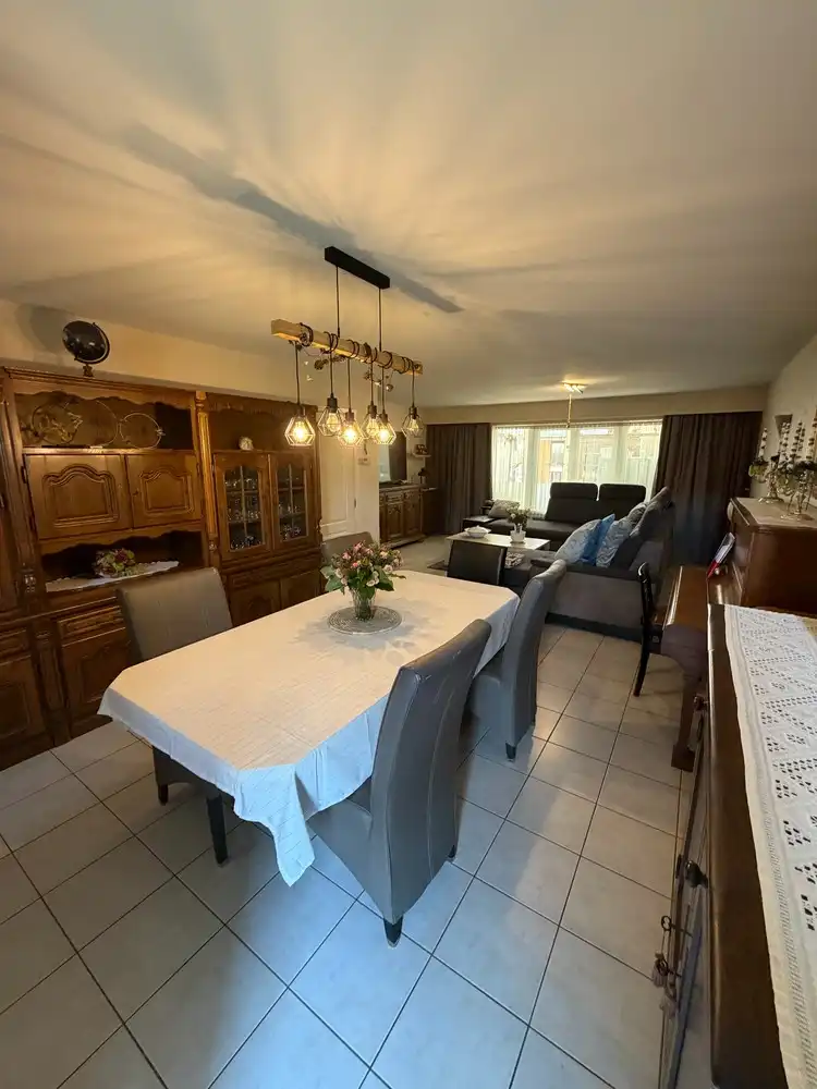 Ruime vrijstaande woning foto 6