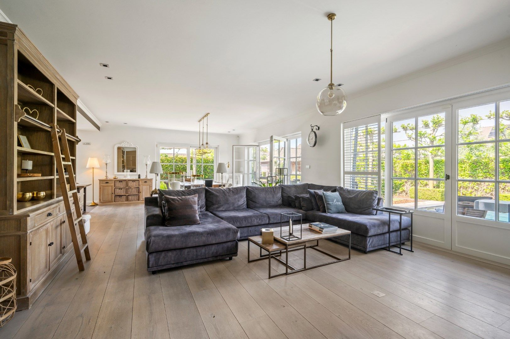 Luxueuze villa met zwembad, poolhouse en vier slaapkamers  foto 6